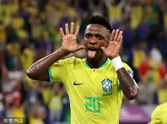 包含热刺打破进球荒，维尼修斯球迷集体高唱助威的词条